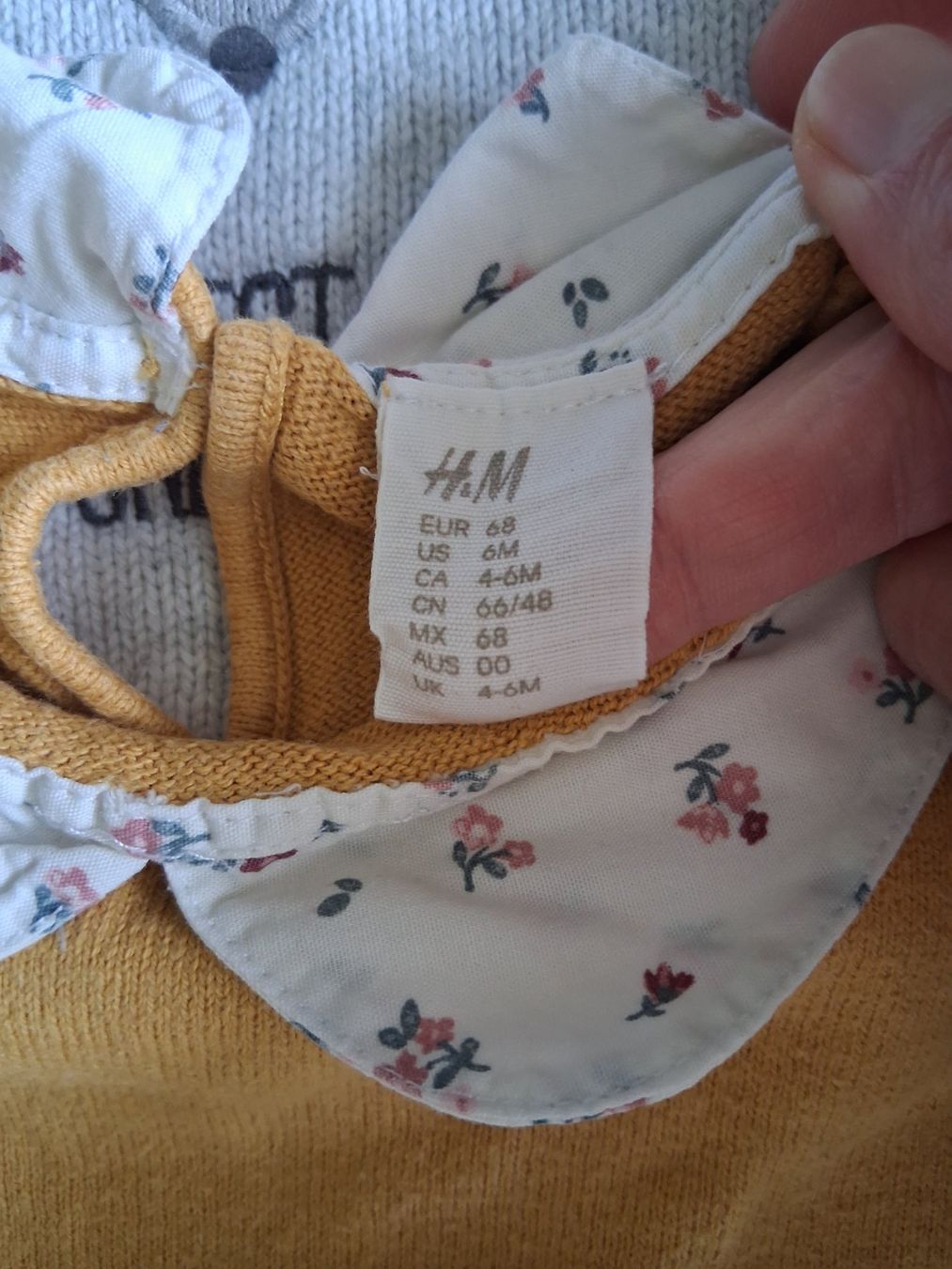 Maglioni & Felpe: Lot de 2 pulls bébé fille (3-6 mois) – Usato da St-Légier-Chiésaz venduto da dma_699g 1