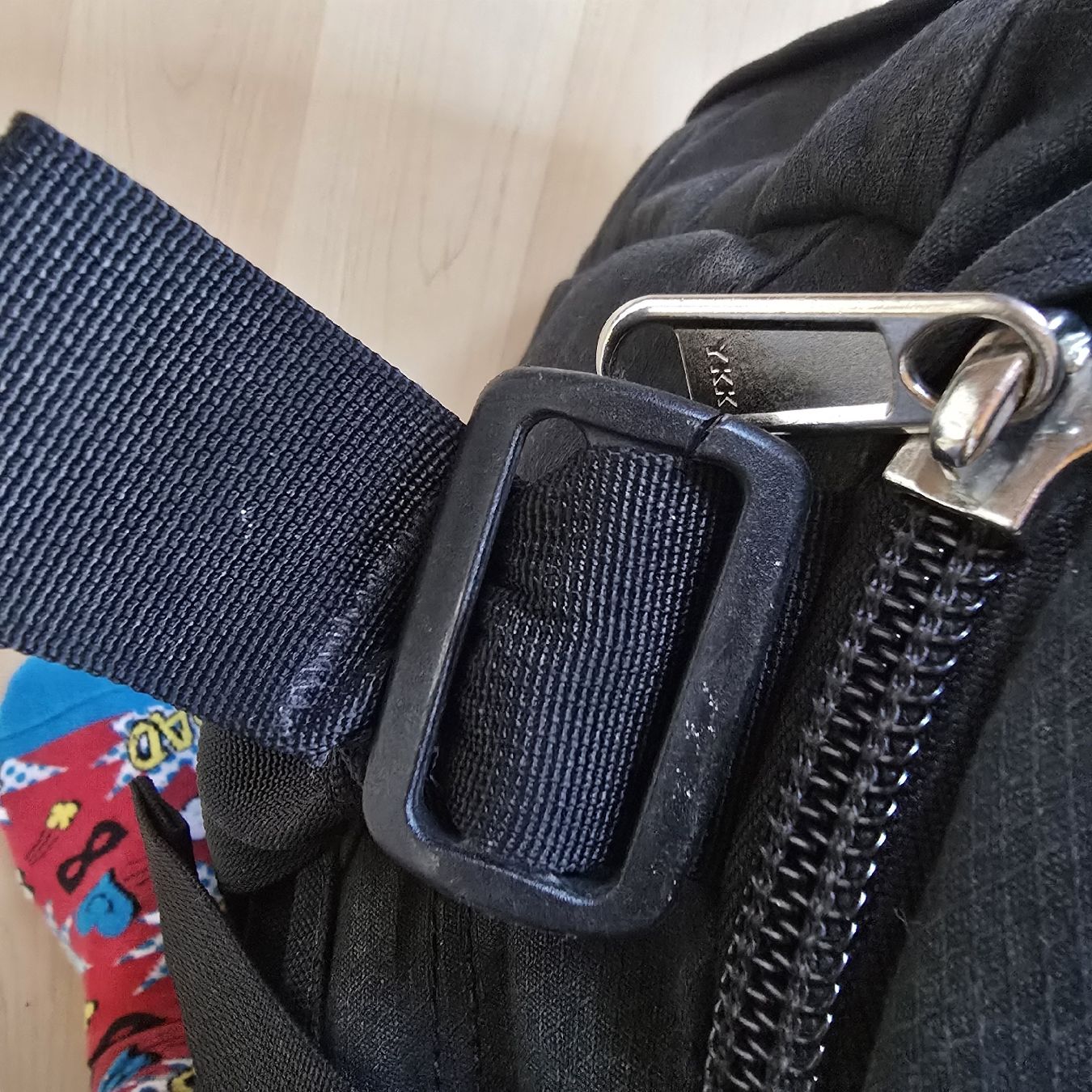 Macpac Zaini: Macpac Genesis Backpack, Size 2 (ca 70 Liter + 15 Liter) – Usato da Degersheim venduto da Honolulu013 7