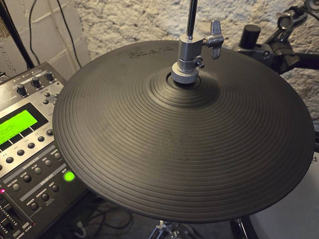 Strumenti musicali: Roland TD-12 E-Drum Set mit VH-11 & Mesh Pads – Usato da Wettingen venduto da Allmilchigsinn 4