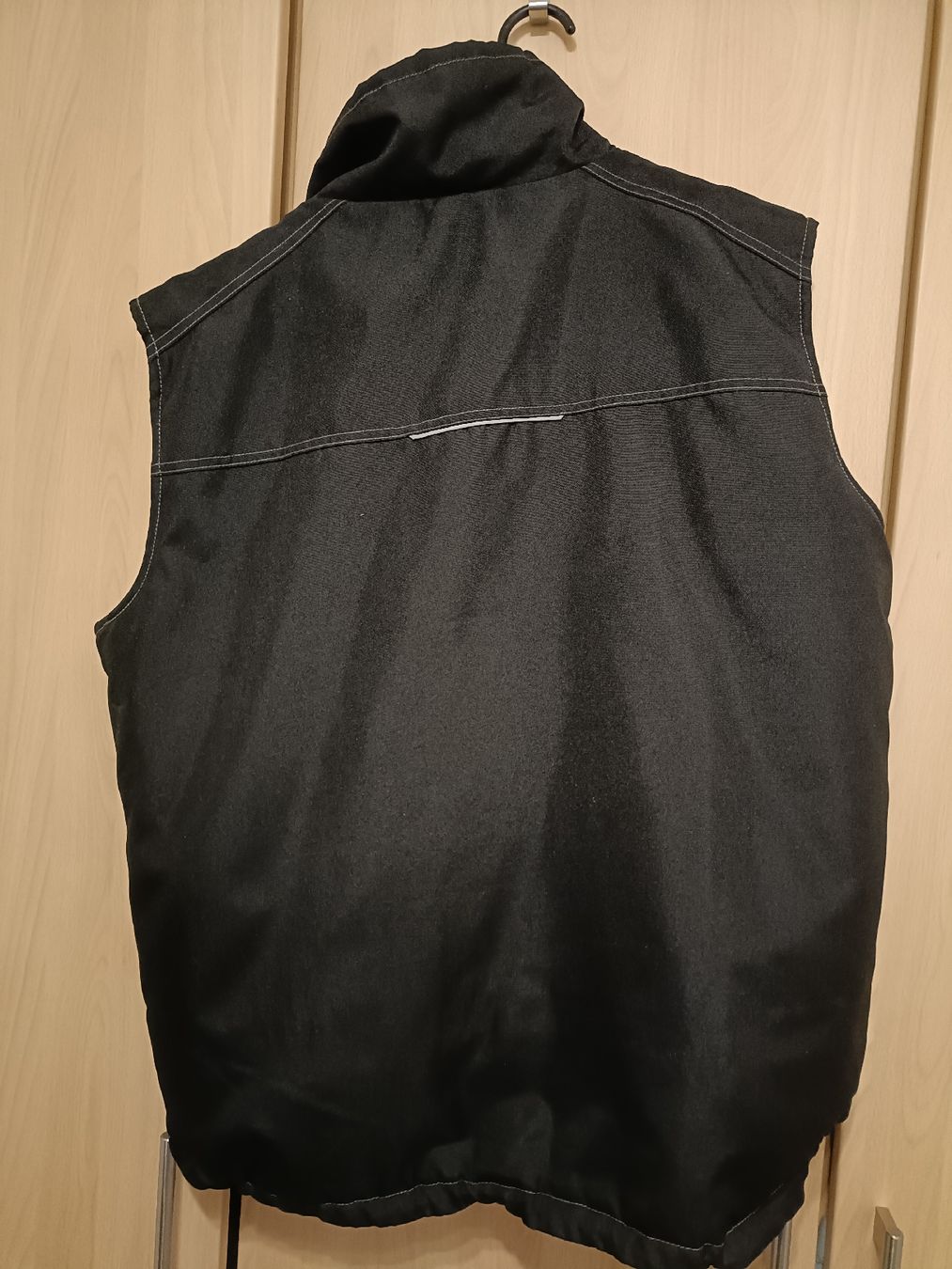 Gilet & Giacche: Gilet XL schwarz – Nuovo (secondo la descrizione) da Gossau SG venduto da scania1509 2