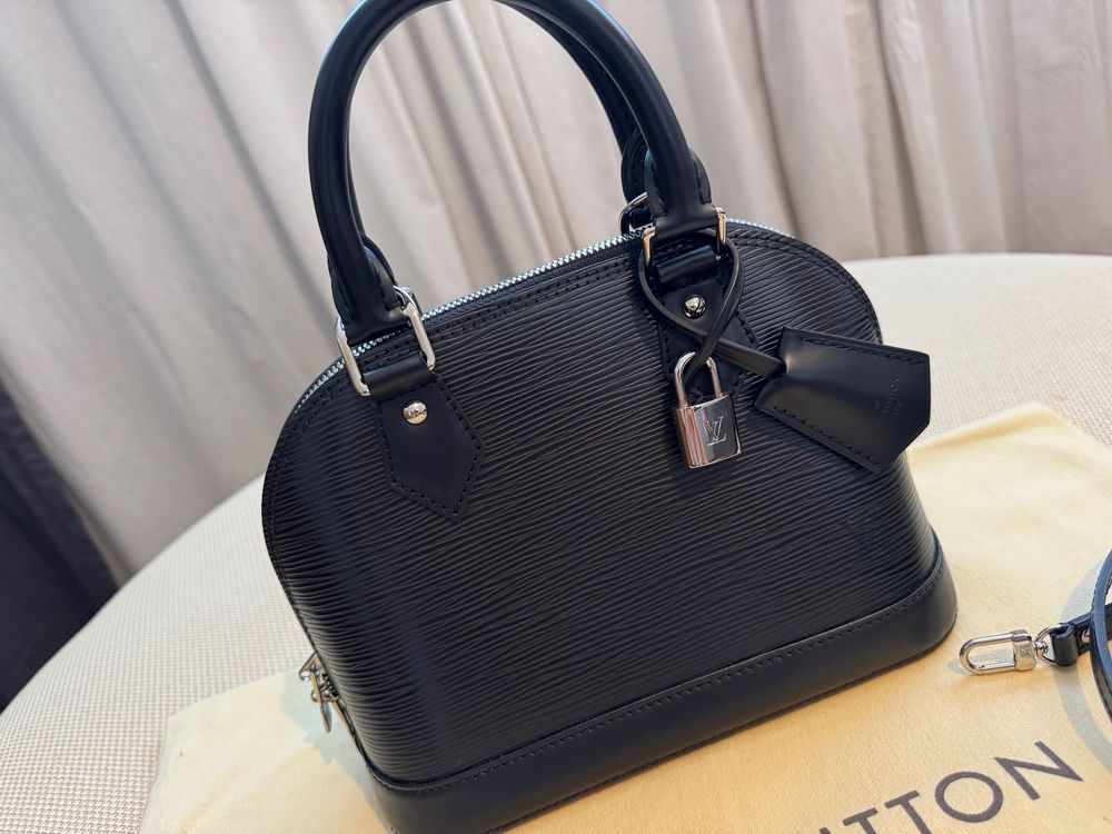 Louis Vuitton Borse da donna: Original Louis Vuitton Alma BB Epi Neuwertig – Usato da Buchs ZH venduto da hipsternut 2