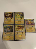 Lot de 5 cartes Pokémon Pikachu 30th 