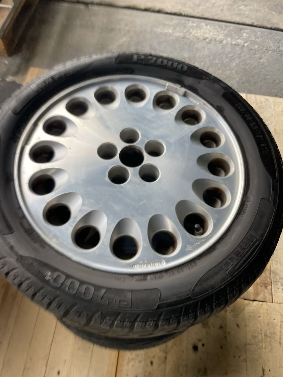 Alfa Romeo Cerchioni: Alfa 164 3.0 cerchi originali – Usato da Giornico venduto da leo_g6jn