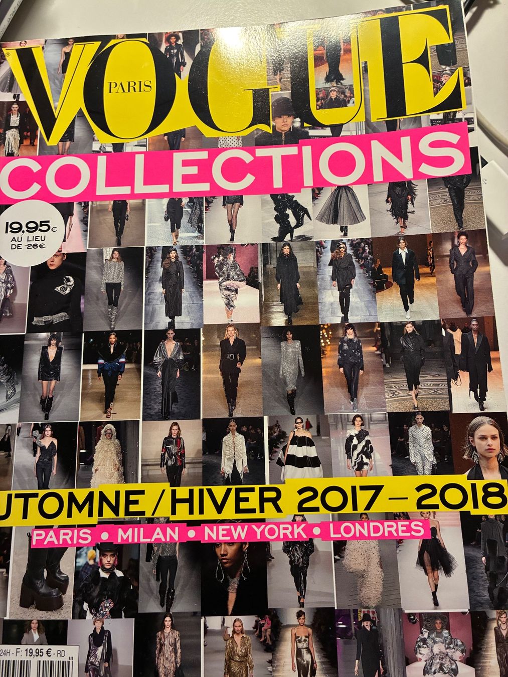 Riviste & Magazine: Vogue collections – Usato da Zürich venduto da tacita01
