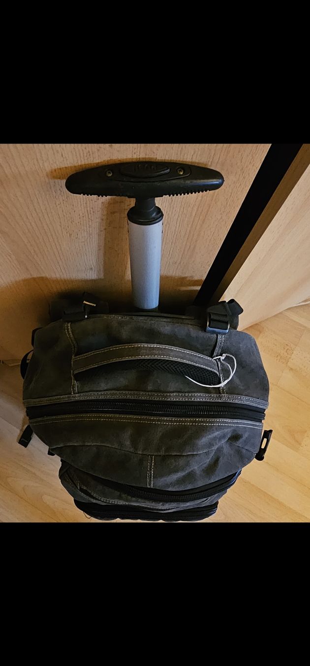 Valigie & Borse: Sac à dos Trolley  bon état – Usato da Monthey venduto da Chez-Dani-81 2