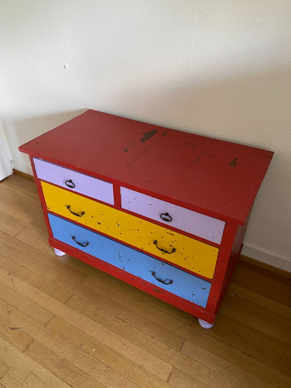 Commodes: Bunte Kommode aus Holz im Vintage-Stil – D'occasion à Basel par jeb_c2vd 1