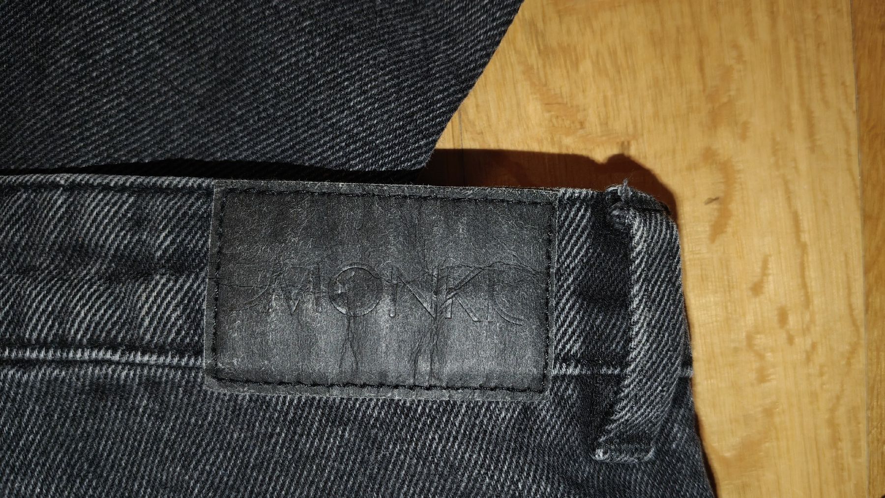 Monki Jeans: MONKI Jeans straight leg / gr. 30  – Usato da Rorschacherberg venduto da Oh.Lo 2