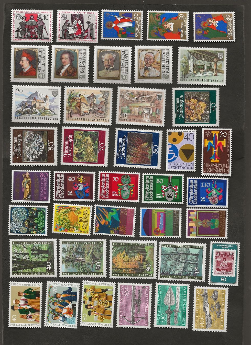 Tutti i francobolli: 126 Marken Liechtenstein postfrisch – Usato da Au ZH venduto da xelagreb01 3