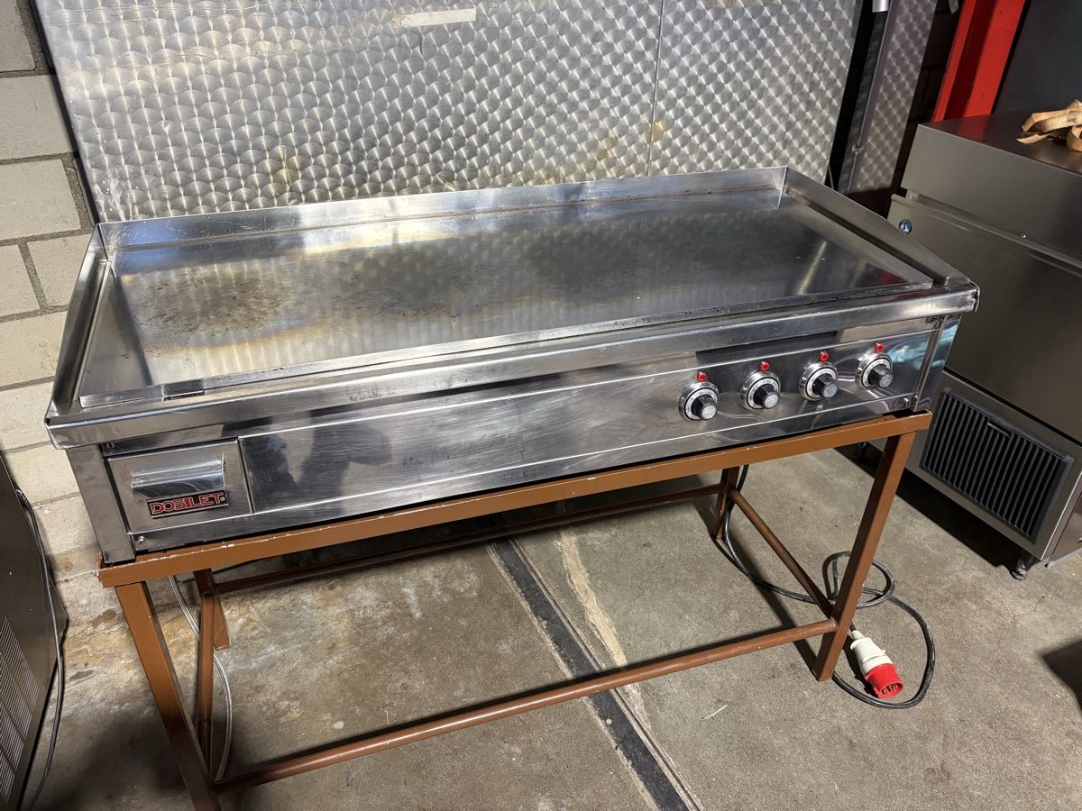 Griglie: Professionelle Edelstahl Grillplatte – Usato da Wohlen AG venduto da Moh80 8