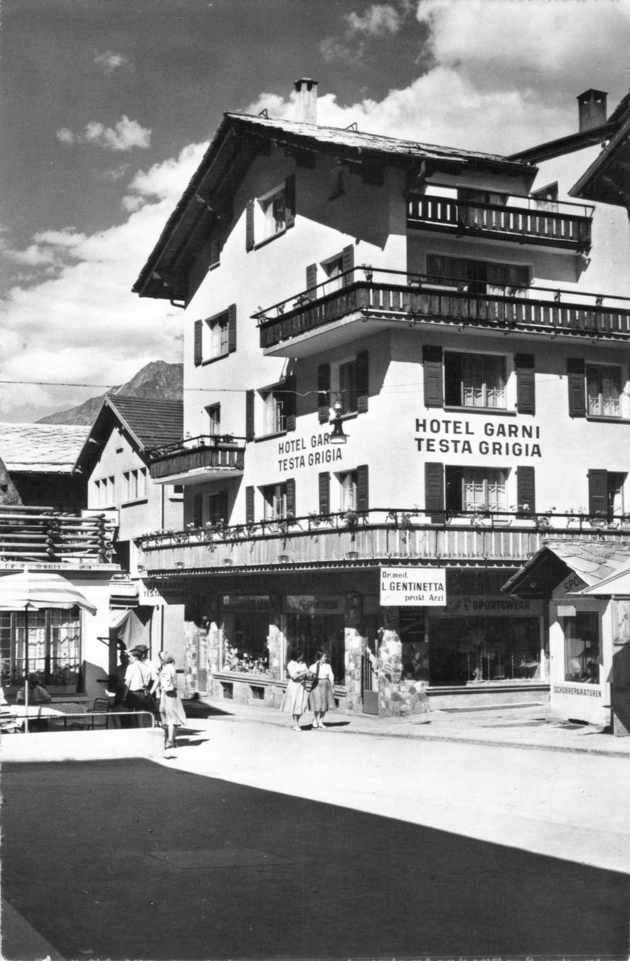 Cartoline postali: Zermatt VS // 1960 Hotel Garni Testa Grigia – Usato da Basel venduto da intermezzo12