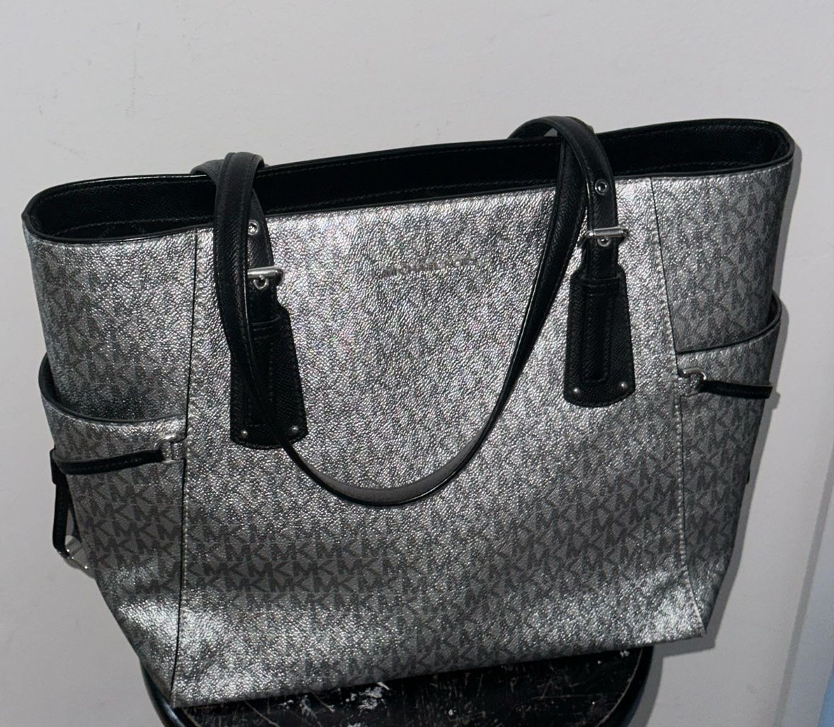Michael Kors Borse da donna: Michael Kors Tasche silver – Usato da Oftringen venduto da tola19 3