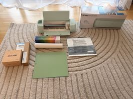 Cricut Explore 3 mit Zubehör, fast neu