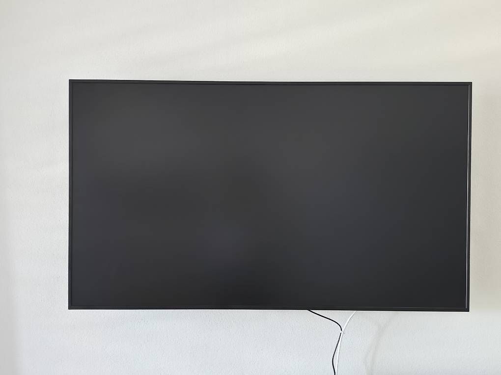 Monitore: Professional Display Samsung inkl. Halterung  – Gebraucht aus Sissach von NS_CH