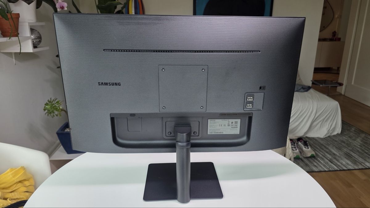 Monitor: Samsung 27" M5 S27BM500EU – Nuovo (secondo la descrizione) da Zürich venduto da shop_all 1
