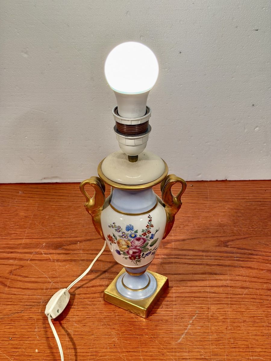 Lampade: TABLE LAMP, hand painted  porcelain – Usato da Lausanne venduto da artnouveau05 2