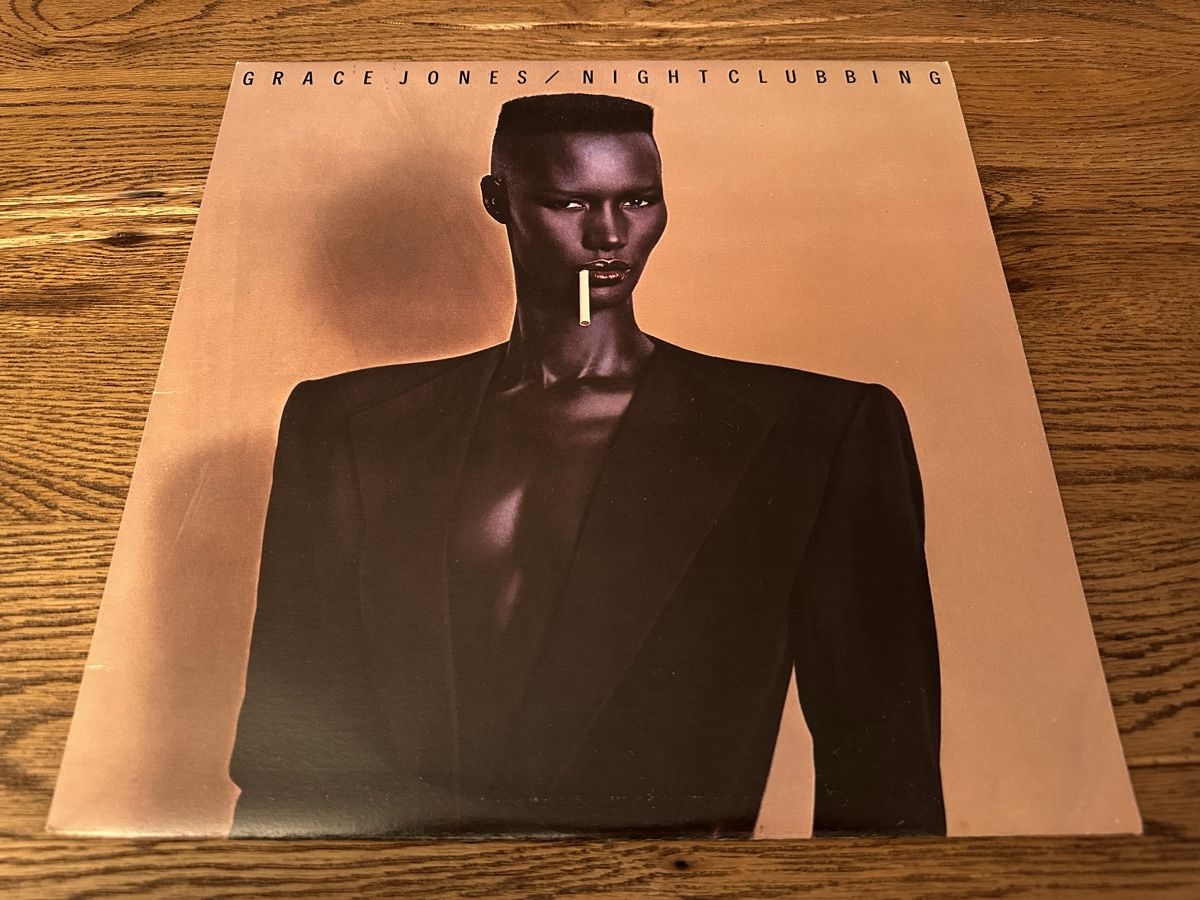 Dischi in vinile: Grace Jones - Nightclubbing – Usato da Liestal venduto da Tschopp77