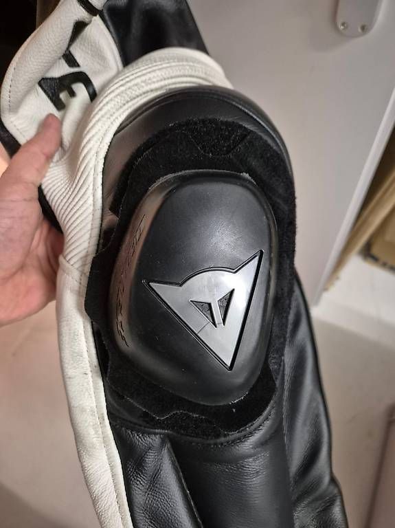 Completi: Dainese Motorradkombi Grösse 52 – Usato da Uster venduto da Marc0114 4