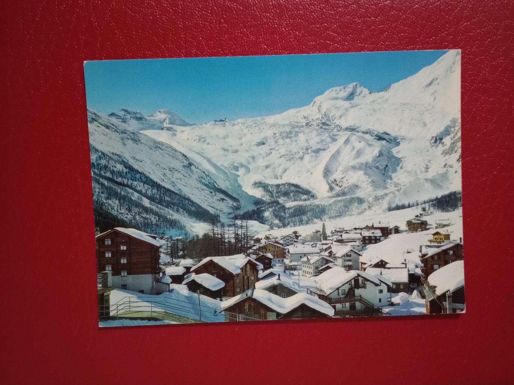 Cartoline postali: AK Saas-Fee Winter Wallis teilansicht – Usato da Küttigen venduto da Melisch1000