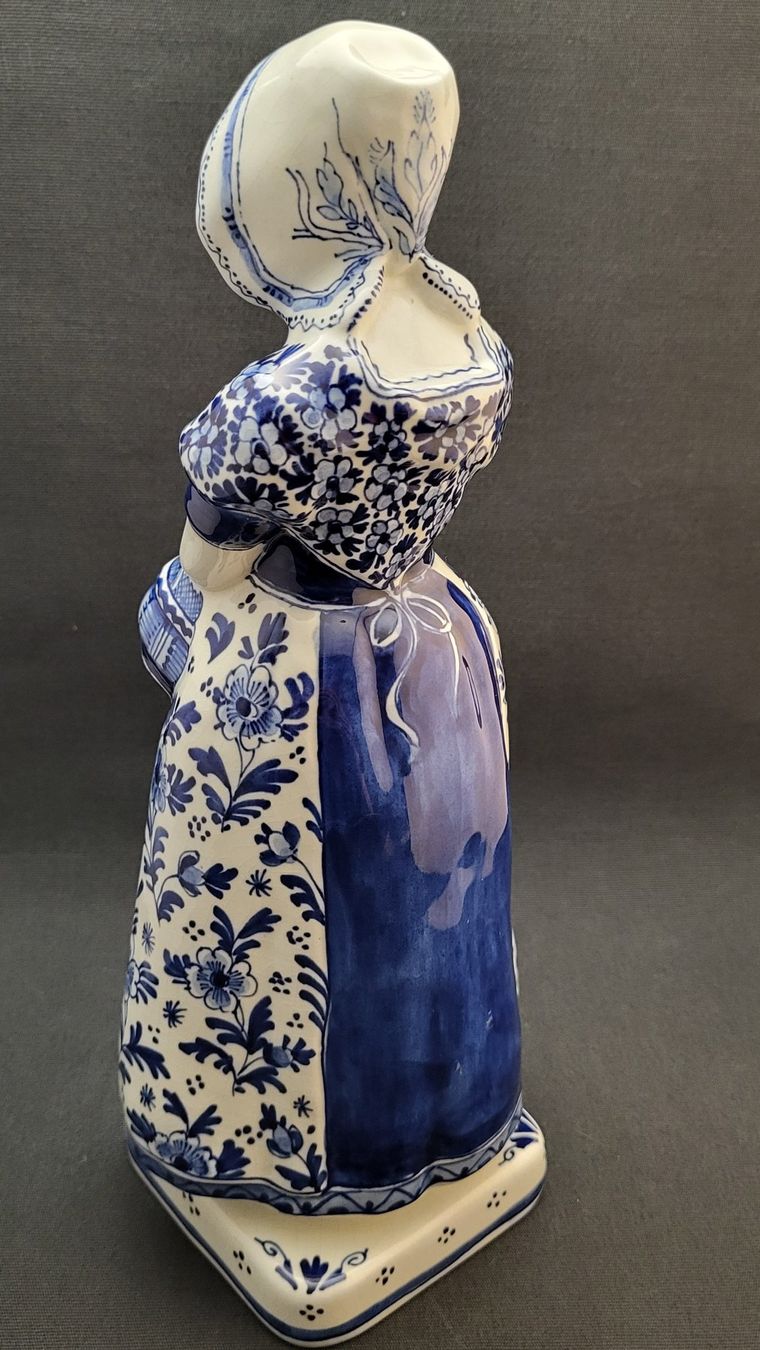 Figuren: Porzellan-Figur "Bäuerin" DELFT – Gebraucht aus Basel von spinne02 4