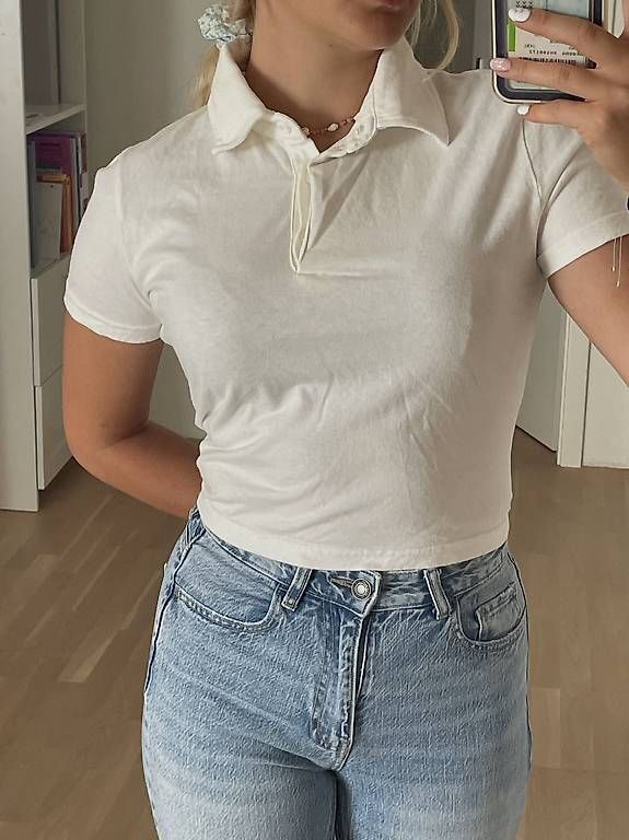 Brandy Melville Polo-Shirts: Brandy Melville Polo Shirt – Neu (gemäss Beschreibung) aus Schüpfen von ani_gj8r 1