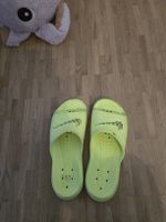 Sandales Nike jaune fluo taille M 10/W 11 bon état