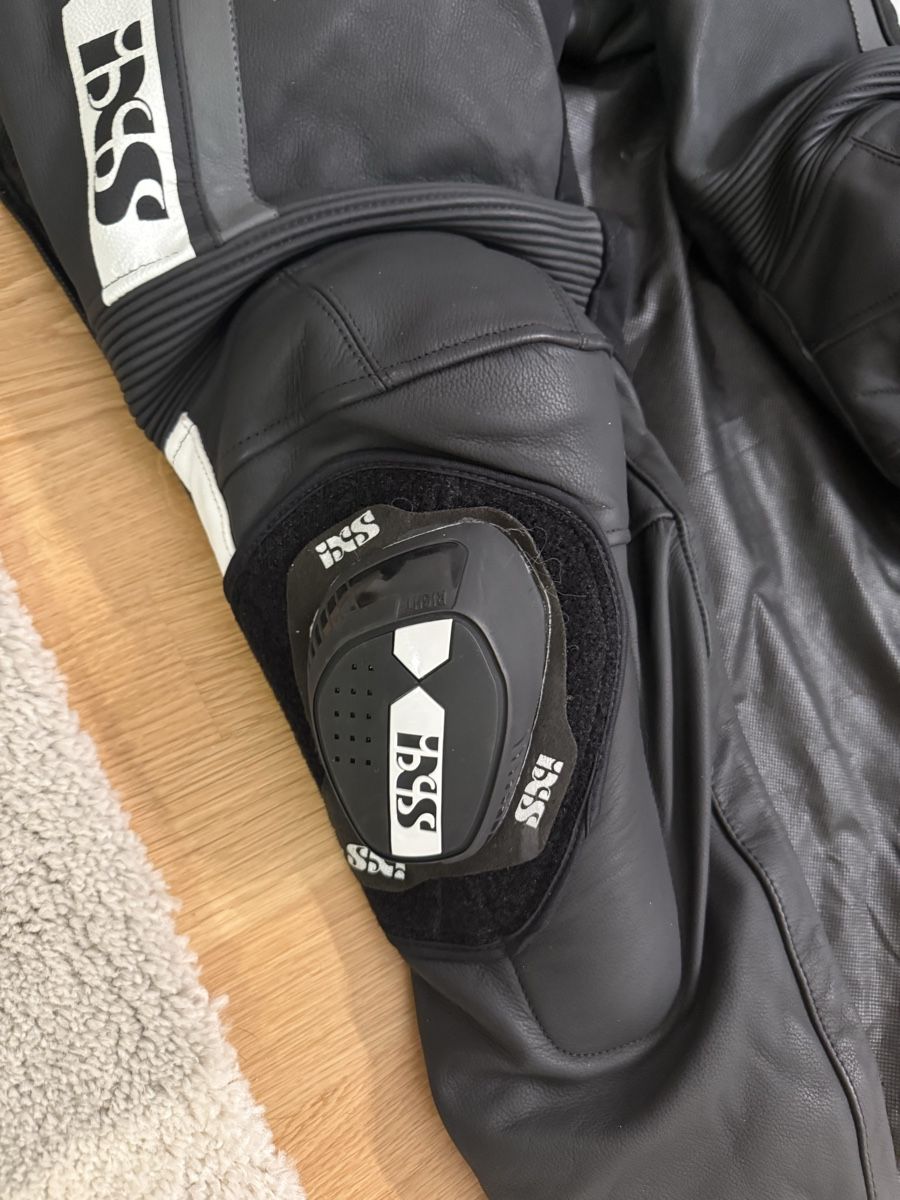 IXS Completi: iXS RS 800 Lederkombi – Usato da Luzern venduto da Pereira2017 1