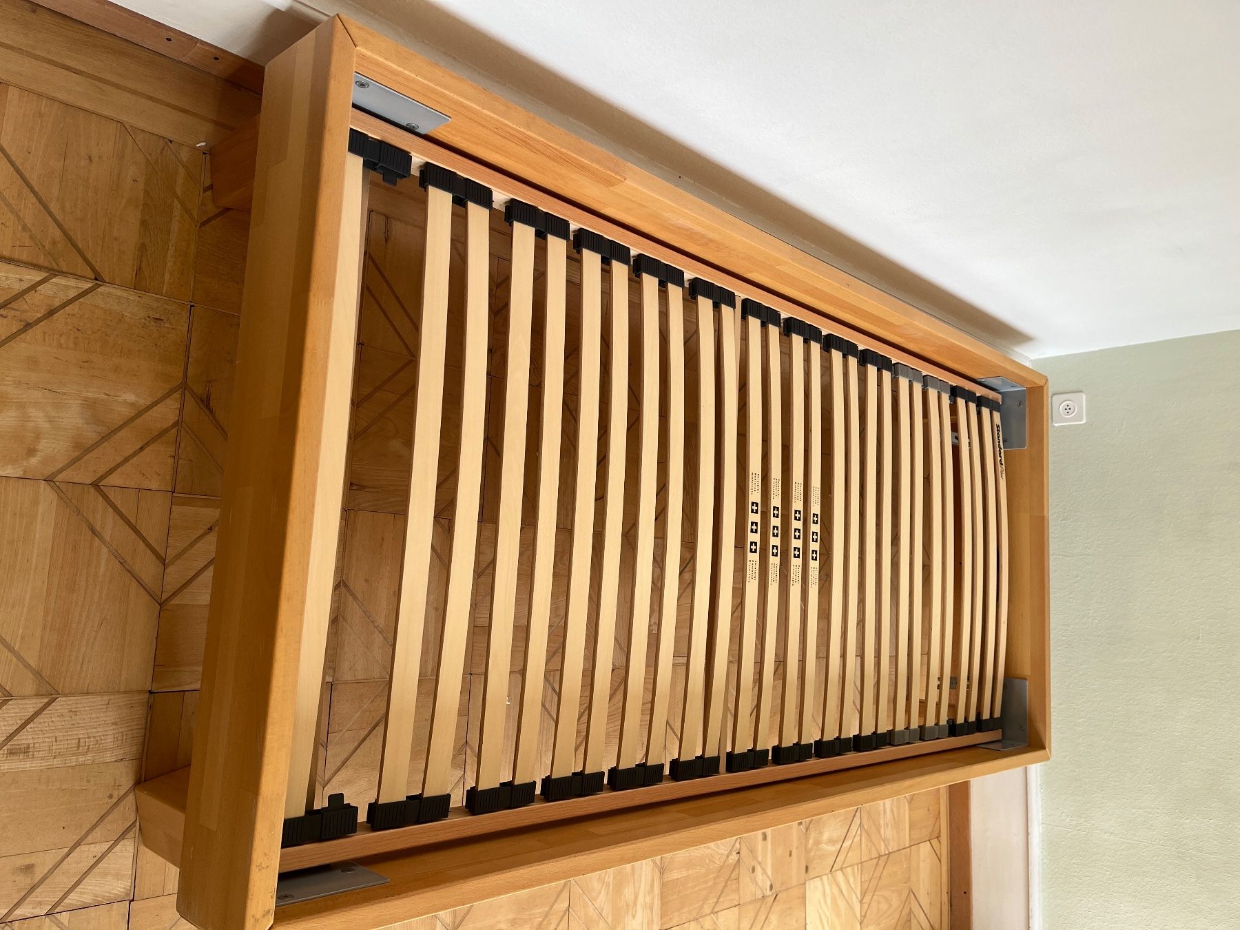 Micasa Letti: Bettgestell, 90x200 – Usato da Bern venduto da ema_l8pm