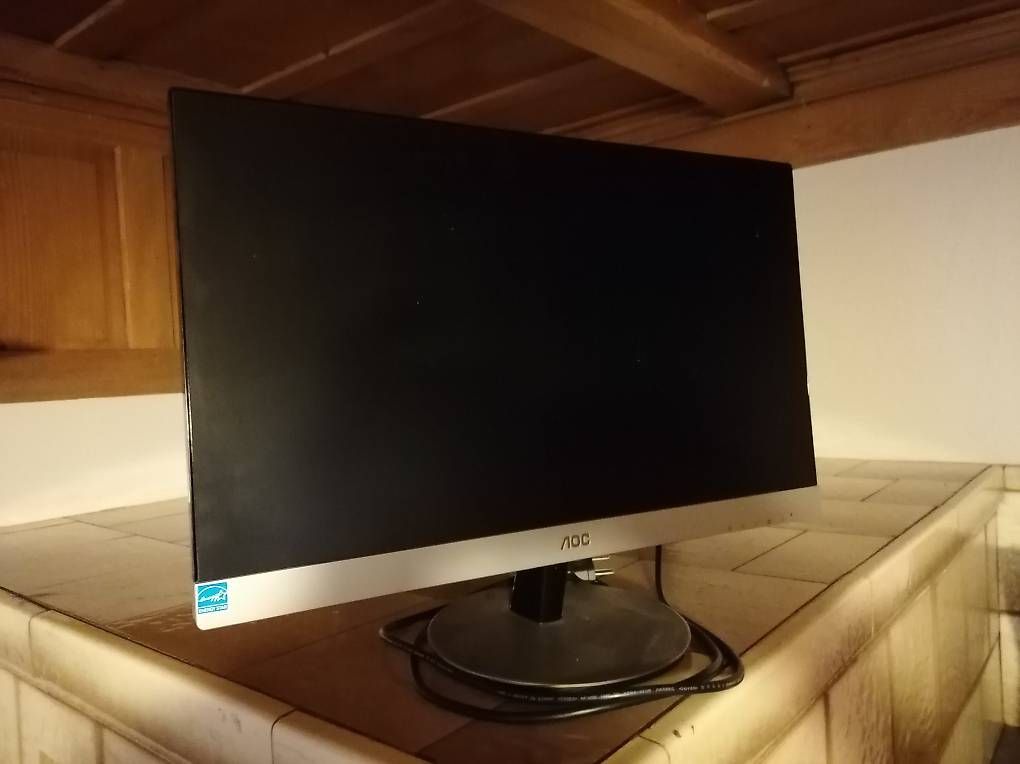 Monitor: PC Bildschirm wenig gebraucht – Usato da Kirchleerau venduto da hir_w8lc