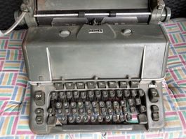 SCHREIBMASCHINE hermes ambassador vintage