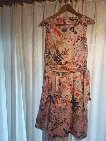 ESPRIT gefüttertes Sommerkleid, Blütenmuster, Grösse 38