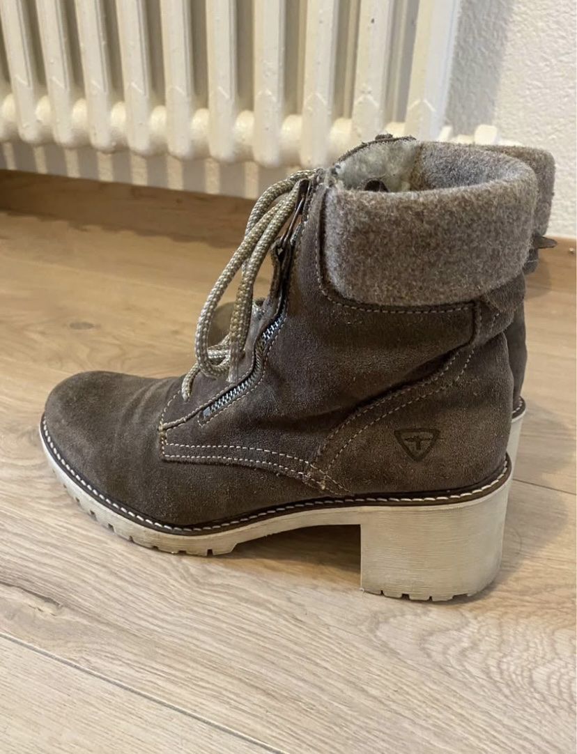 Tamaris Scarpe da donna: Winterstiefel Tamaris 39 – Usato da Biel/Bienne venduto da van_6qsl 1