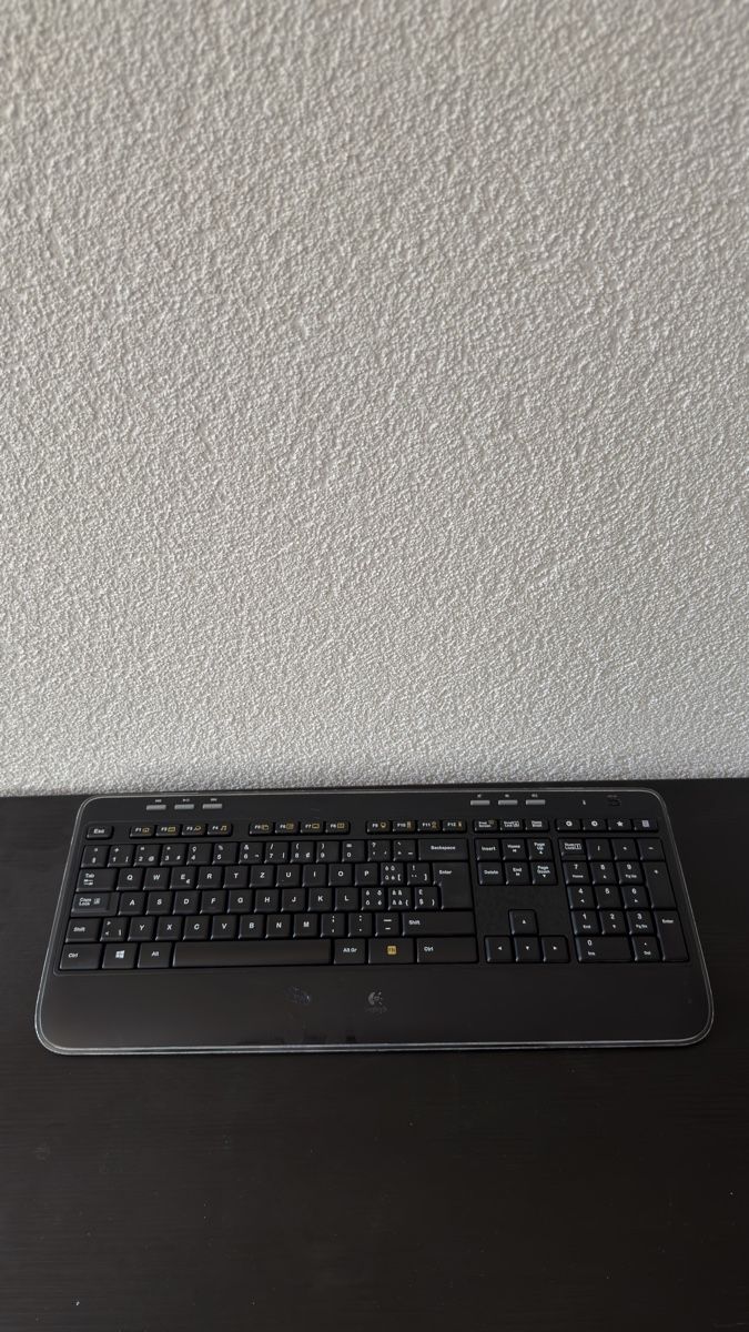 Logitech Tastaturen: Logitech K520 – Neu (gemäss Beschreibung) aus Vevey von diogodasilva_