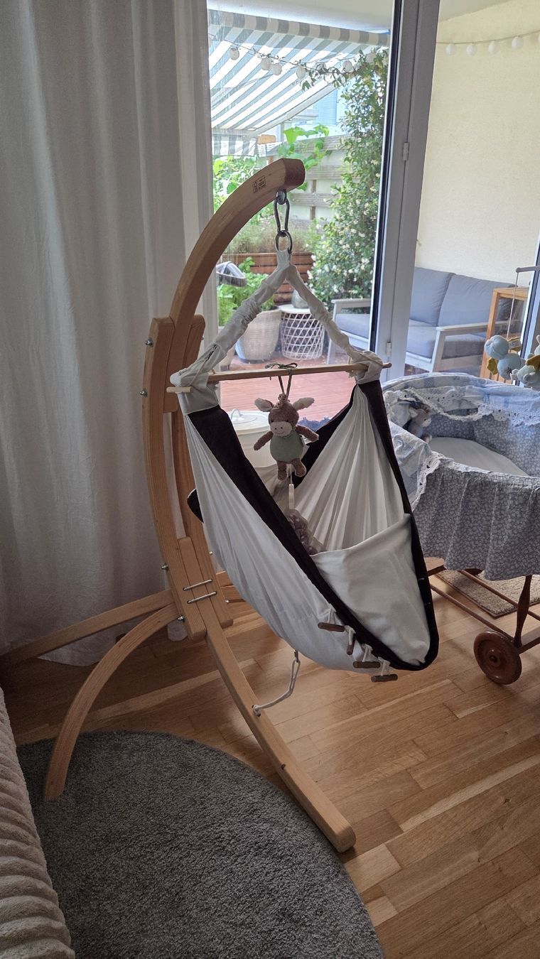 Amazonas Amache: Amazonas Baby Hängematte mit passendem Gestell und Einlage – Usato da Volketswil venduto da sweetmint123