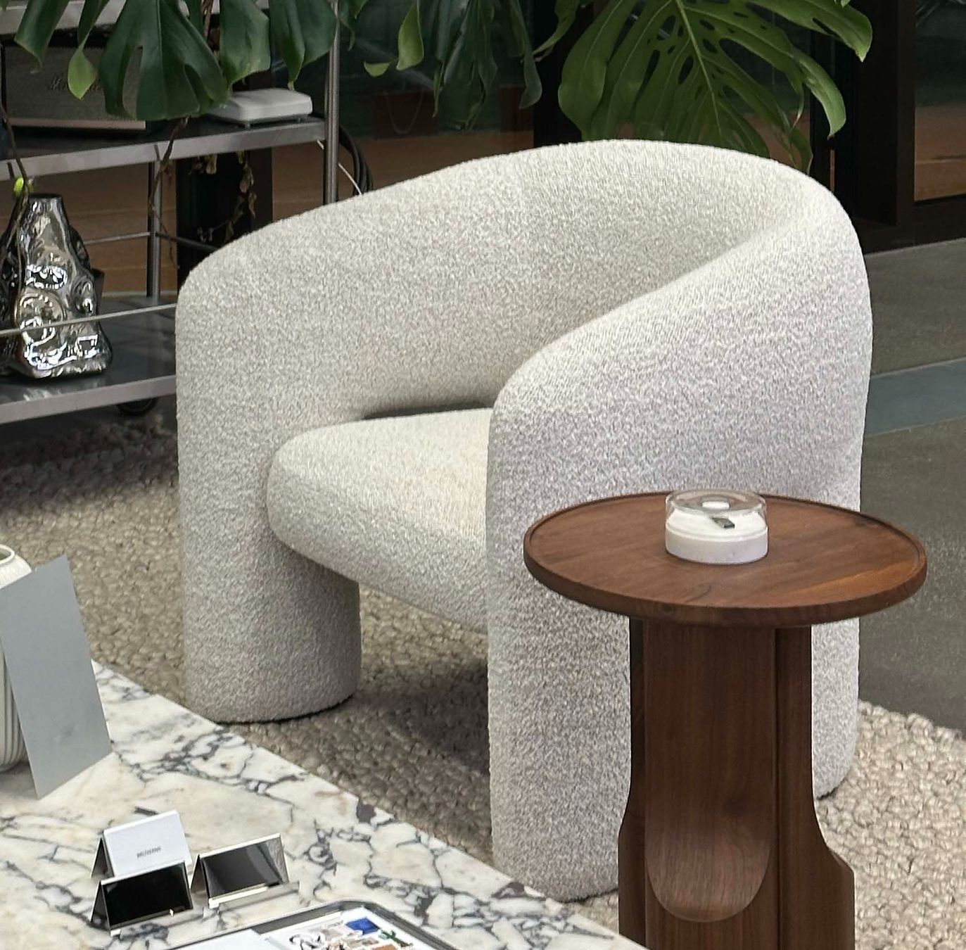 Poltrone: Mohdern — 2x fauteuils design Bold Bouclé – Usato da Penthalaz venduto da tsarerie 1