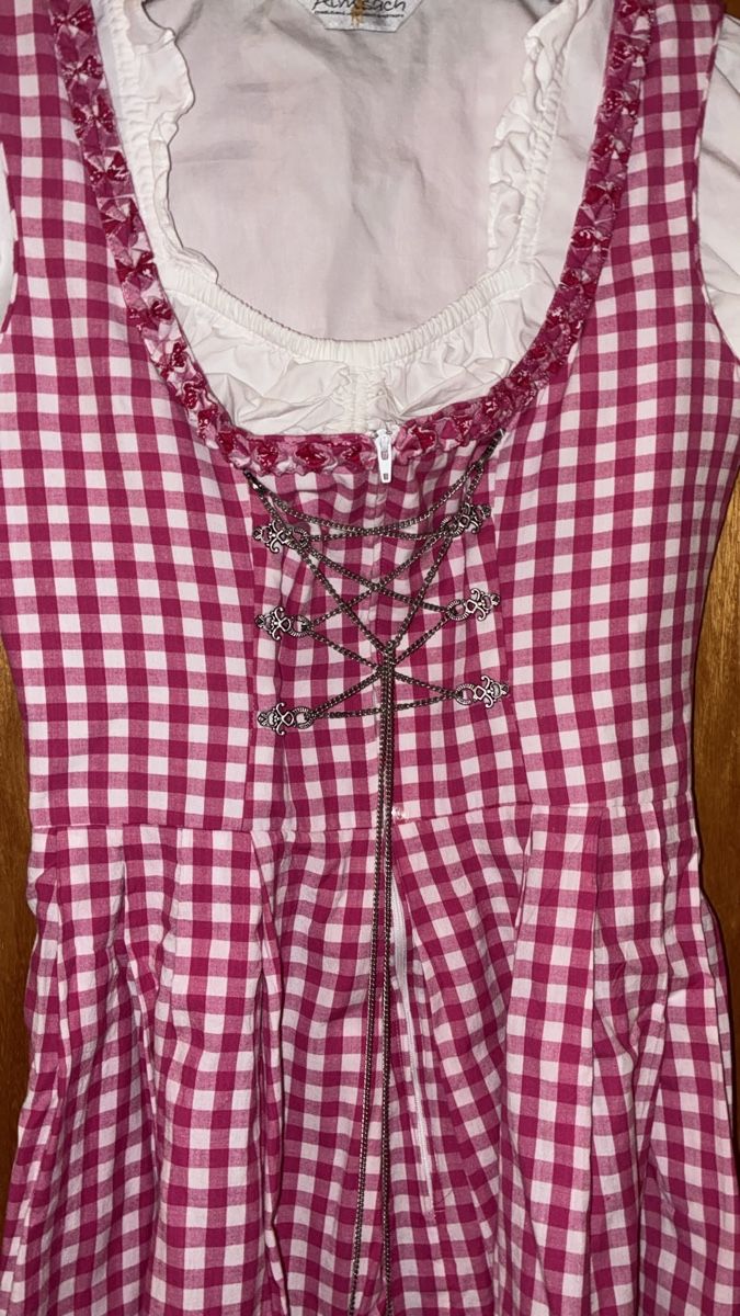 Vestiti: Damendirndl Gr 38 – Usato da Full-Reuenthal venduto da Firu 3