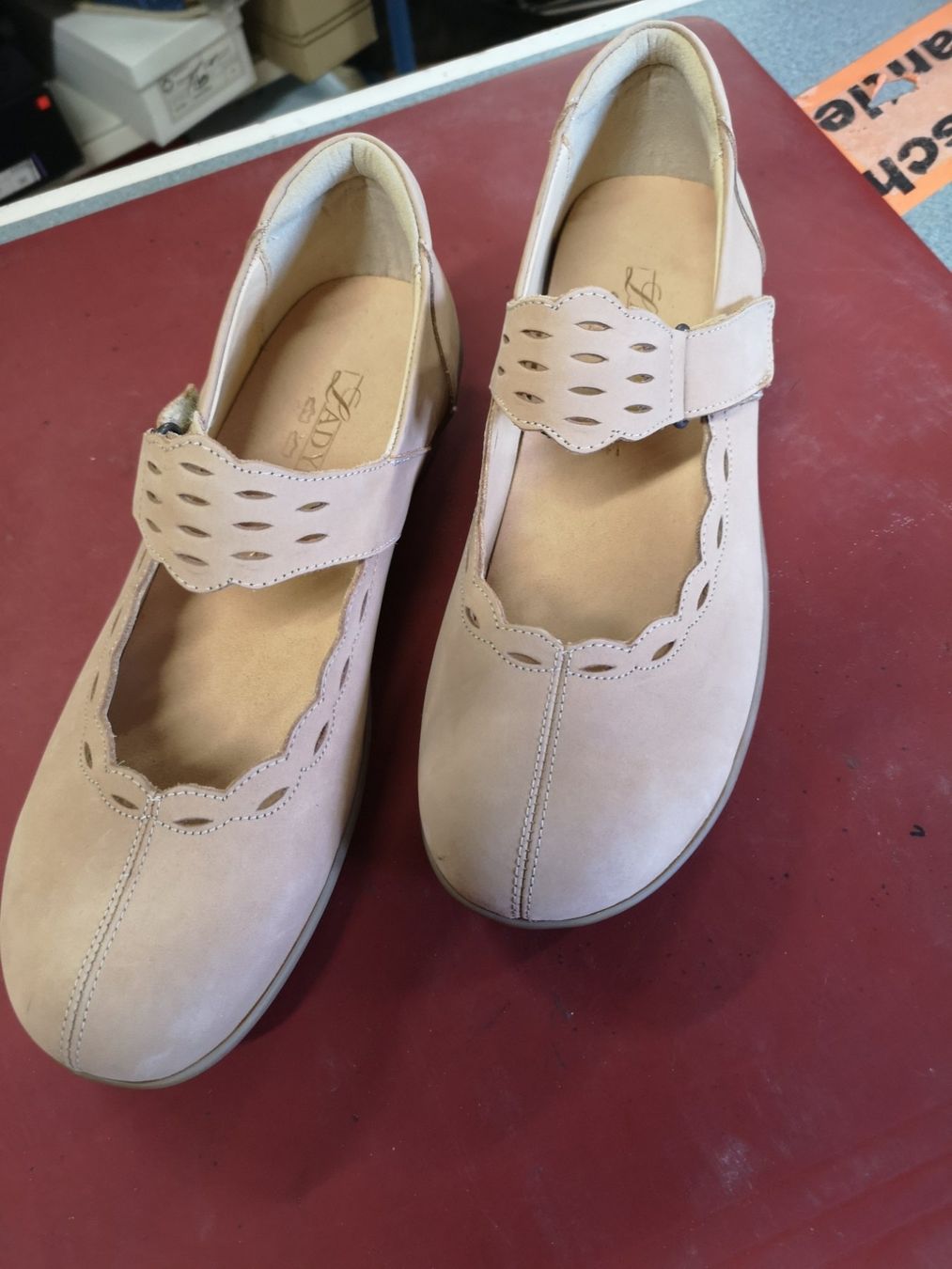 Scarpe da donna: Helvesko ladysko – Nuovo e nell'imballaggio originale da Möhlin venduto da Highwaytom 1