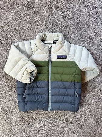 Patagonia Baby Down Sweater Gr. 6-12 Monate