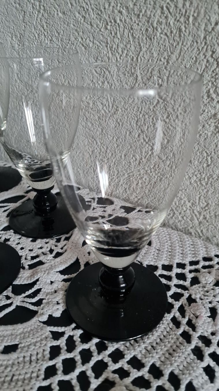 Bicchieri: Vintage 7 Weingläser – Usato da Münsingen venduto da Cuci31 1