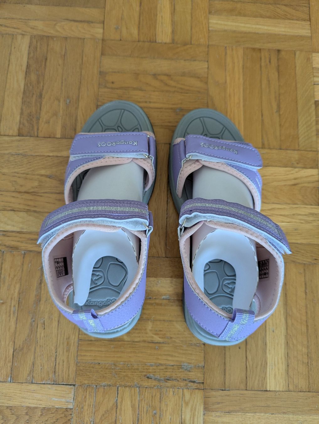 Scarpe per ragazze: Kangaroos Sandalen Mädchen Grösse 34 Neu  – Nuovo e nell'imballaggio originale da Lengnau AG venduto da sus_znf9 2