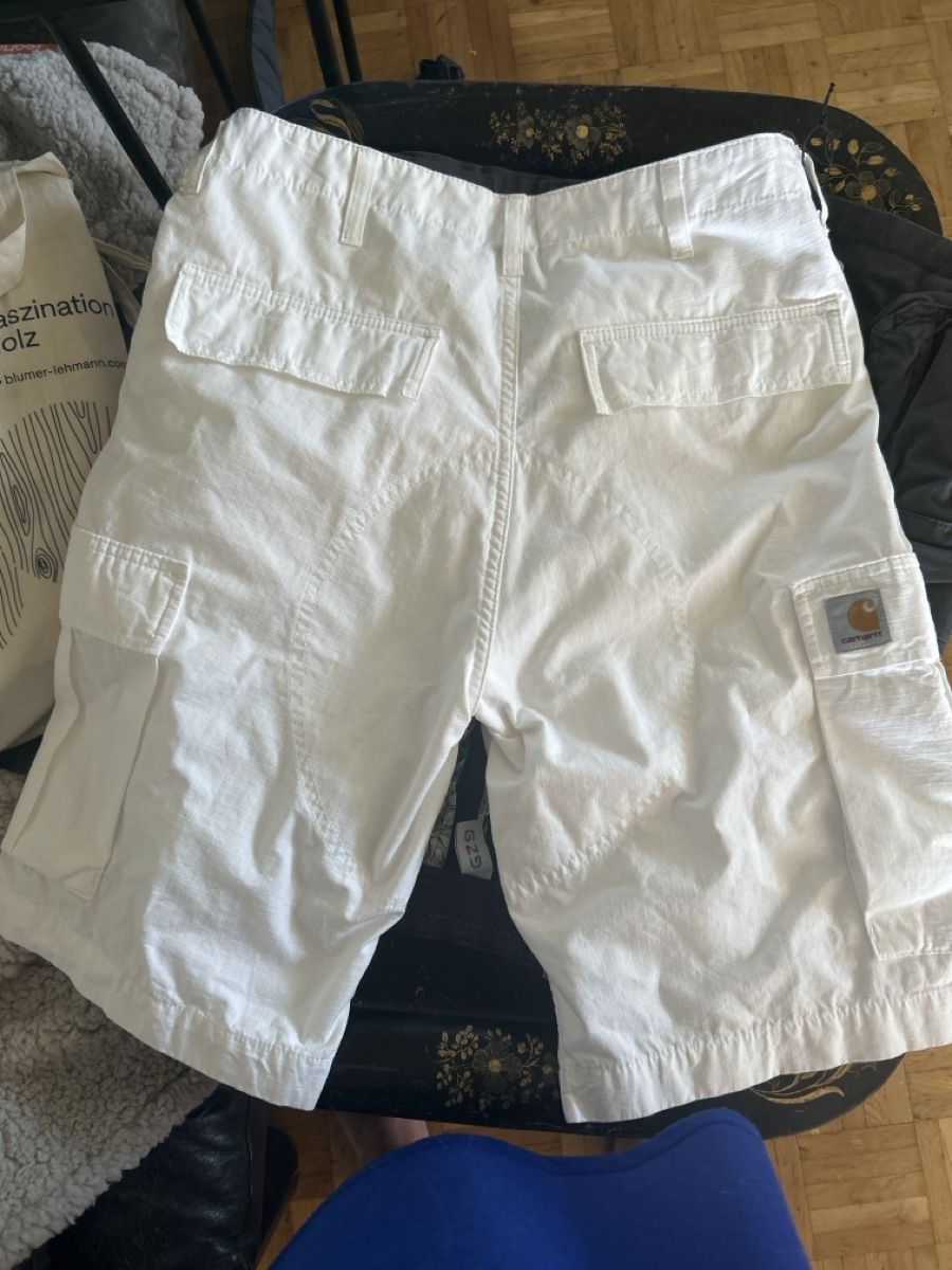 Carhartt Pantaloni: Carhartt Shorts size 31 – Nuovo (secondo la descrizione) da Binningen venduto da Lunahk 2