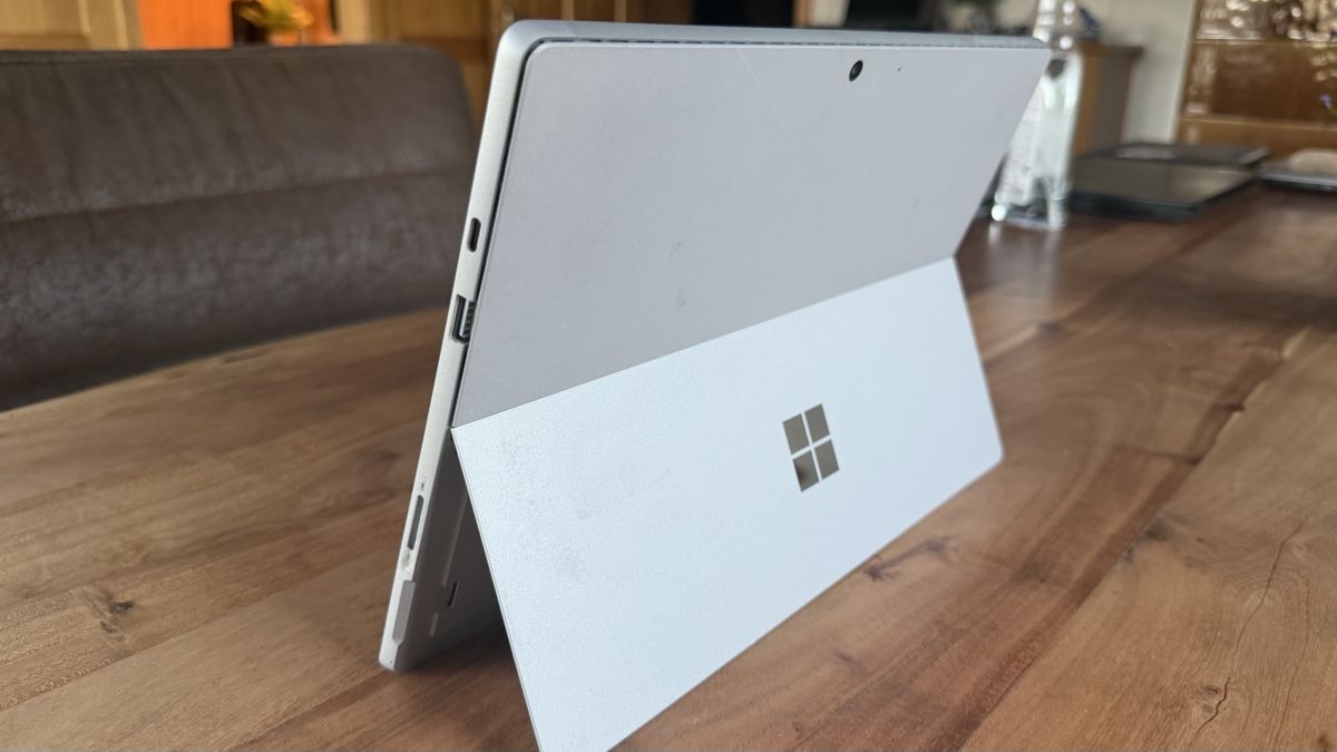 Microsoft Notebook: Microsoft Surface Pro 7 (128 GB) – Usato da Rehetobel venduto da ZM81 1
