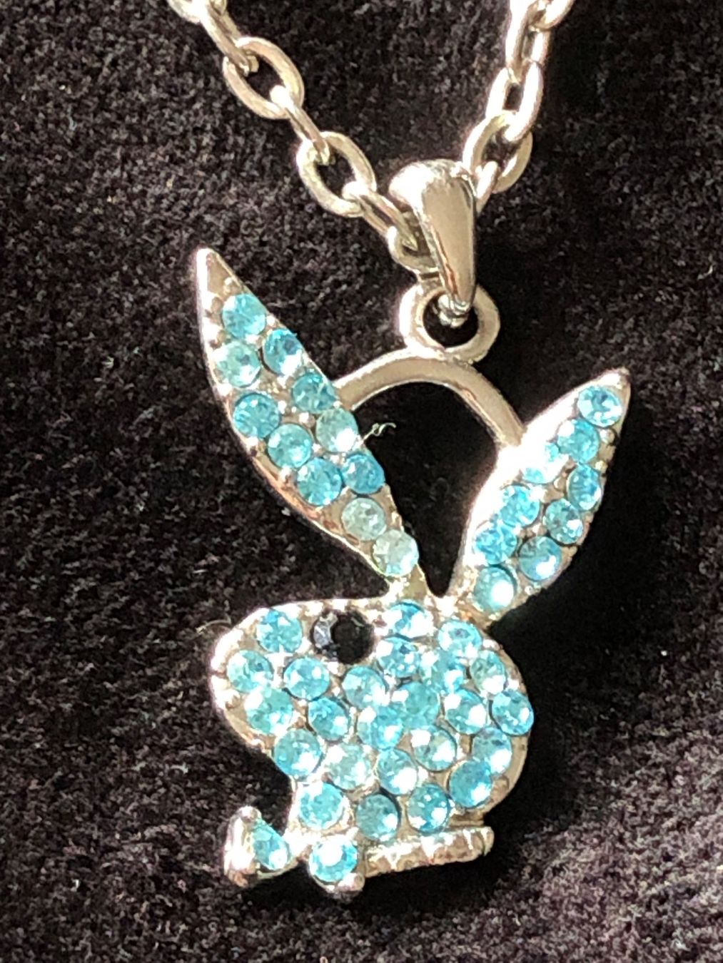 Playboy Ketten: Edelstahl Kette Play Boy mit hübsche Steine – Gebraucht aus Läufelfingen von Original100