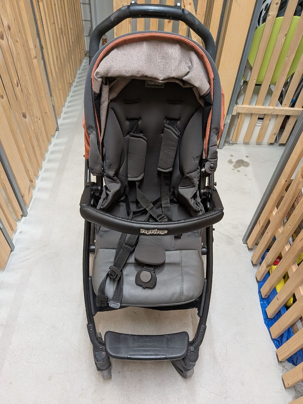Peg Perego Carrozzine: Peg Perego Book Plus Stroller - Excellent Condition for Grow – Nuovo (secondo la descrizione) da Zürich venduto da ash_vqx6 3