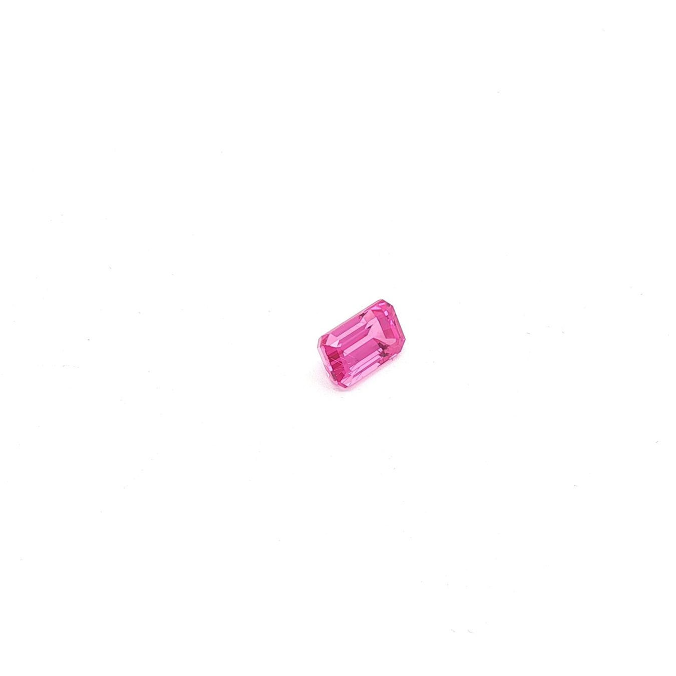Pierres précieuses: 1 PINKER MADAGASKAR SAPHIR 1.900 CT. – D'occasion à Luzern par EdiGem 5