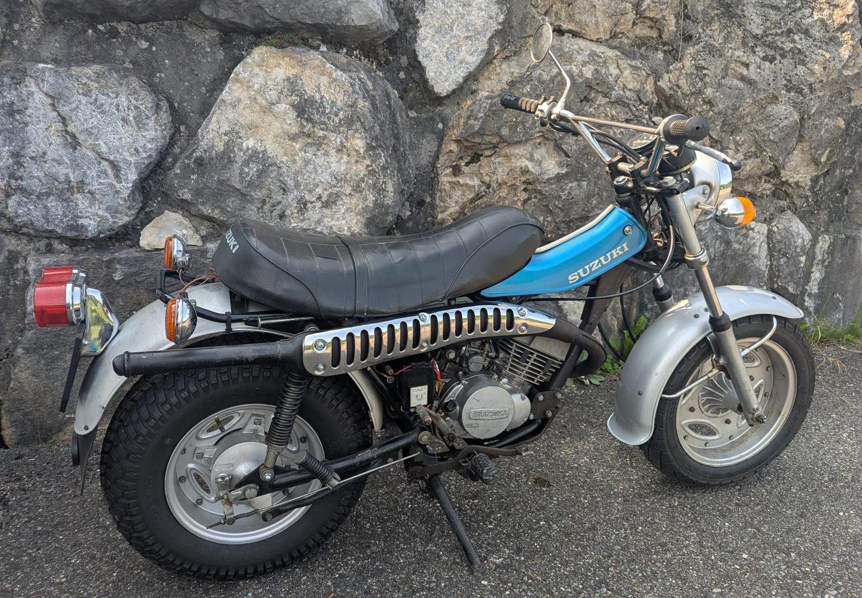 Suzuki Strada: Suzuki RV125 mit Oldtimer Eintrag, MFK 06.08.25, ab Service – Usato da Goldingen venduto da hafner-motos