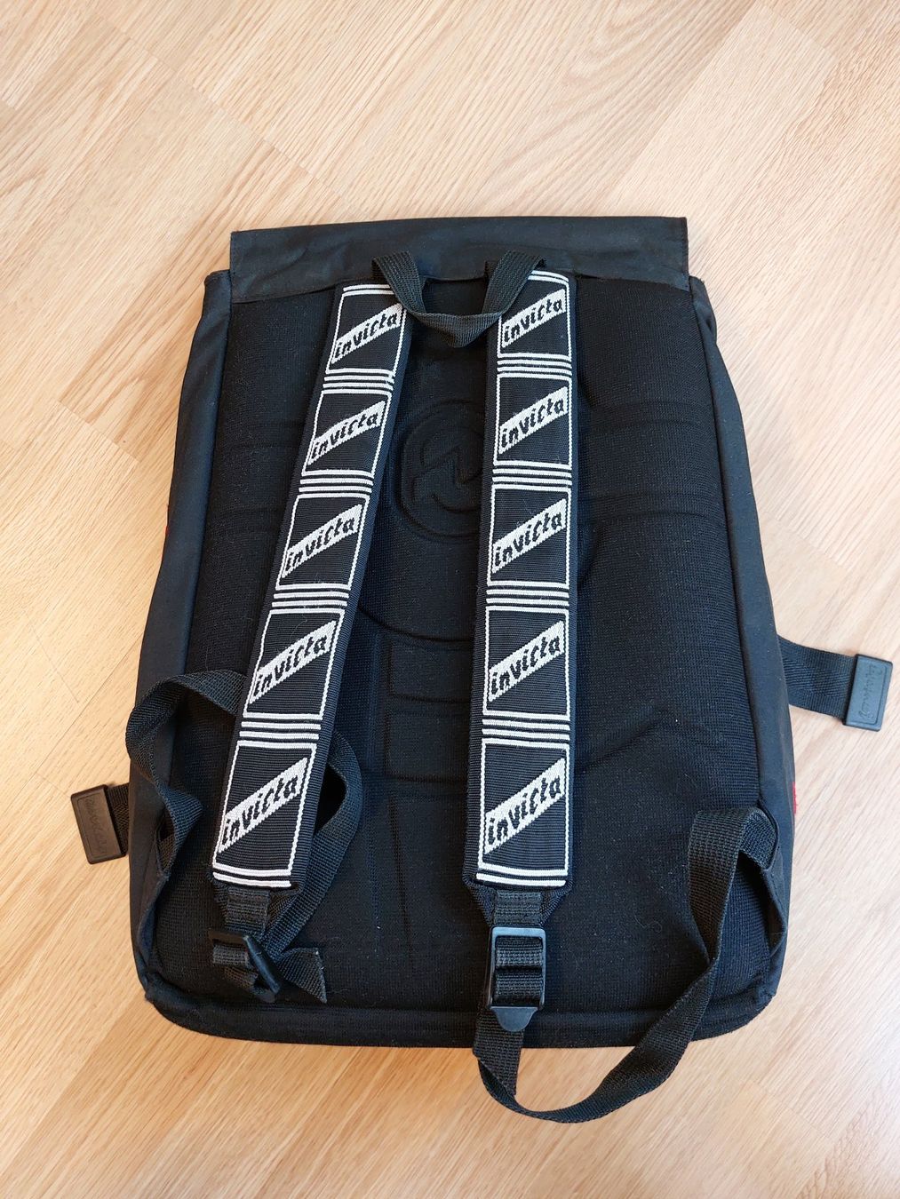 90er/00er Jahre Ära Vintage Invicta schwarz Rucksack (Gebraucht) in ...