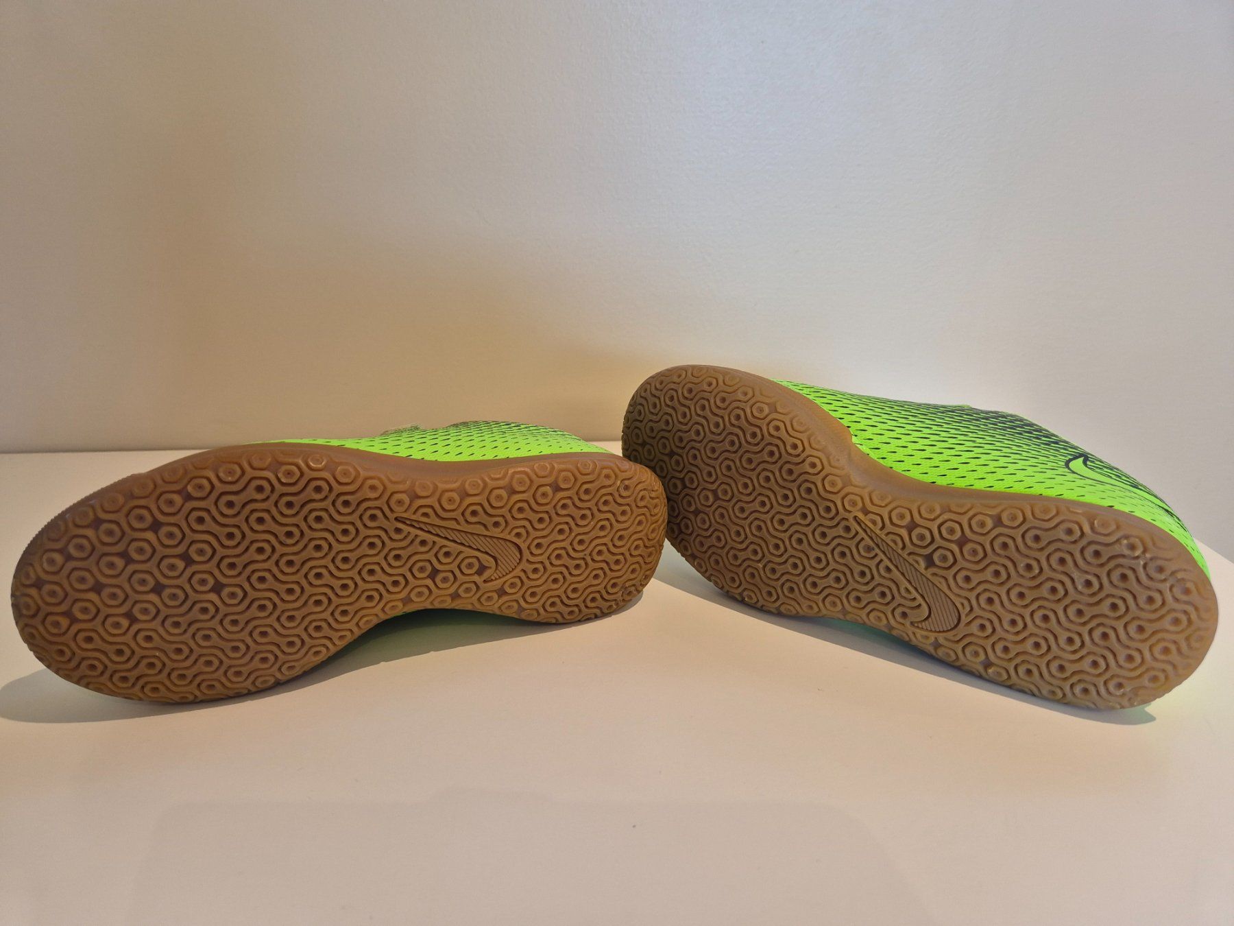 Nike Scarpe per ragazzi: Turnschuhe leuchtgrün, NIKE, Gr. 30 – Usato da Dietikon venduto da grafad 4