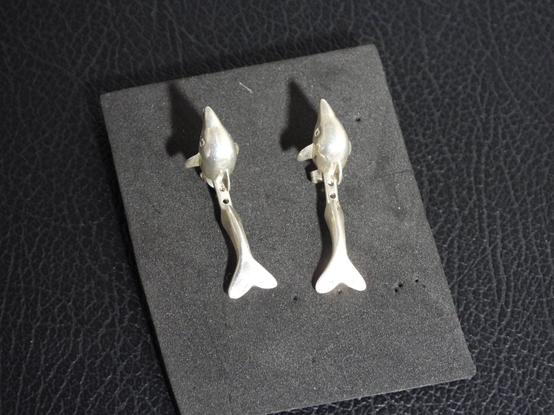 Orecchini pendenti & Orecchini a lobo: Delfin Ohrstecker Silber 925 – Usato da Dübendorf venduto da alracfo 1