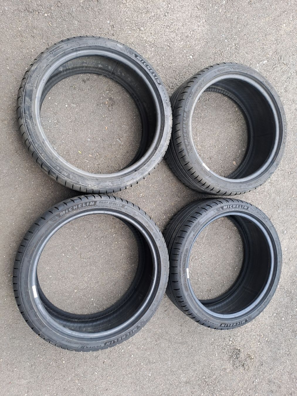 Pneumatici & Ruote complete: Michelin Pilot Sport 4 215/40-18 – Usato da Wallenwil venduto da Haselberg
