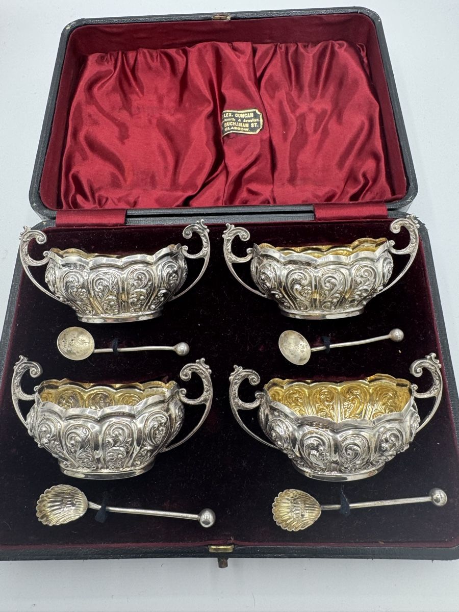 Tazze: Ensemble ancien en argent – Usato da Vésenaz venduto da Angela.C3 5